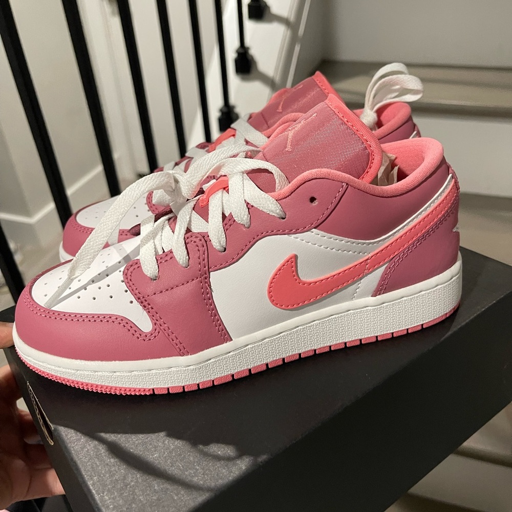Air Jordan 1 low